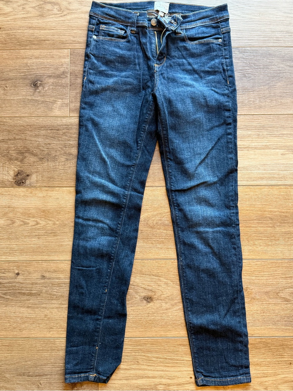 Women’s Skinny Jeans in Dark Blue Denim